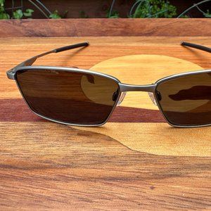 Oakley eyeglass frames. Limit Switch